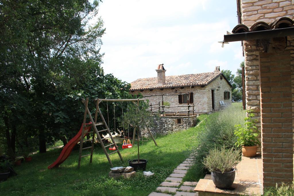 Agriturismo Valdifiori Sassoferrato Exterior foto