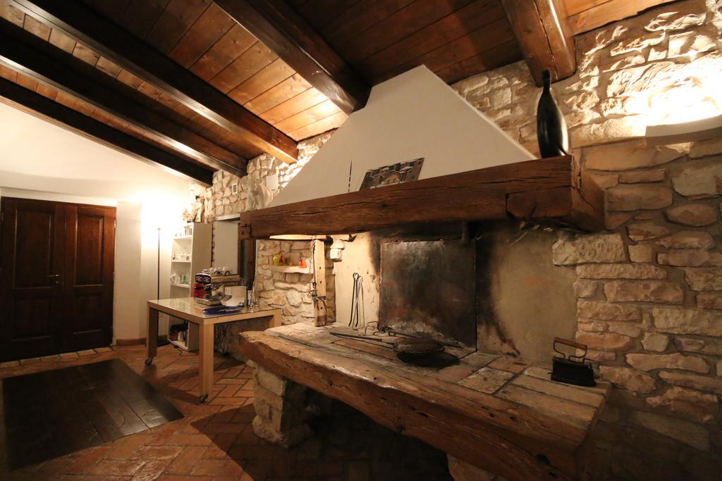 Agriturismo Valdifiori Sassoferrato Exterior foto